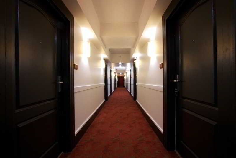 ซัมมิต ลอดจ์ บูทิก โฮเต็ล วิสต์เลอร์ Hotel ภายนอก รูปภาพ
